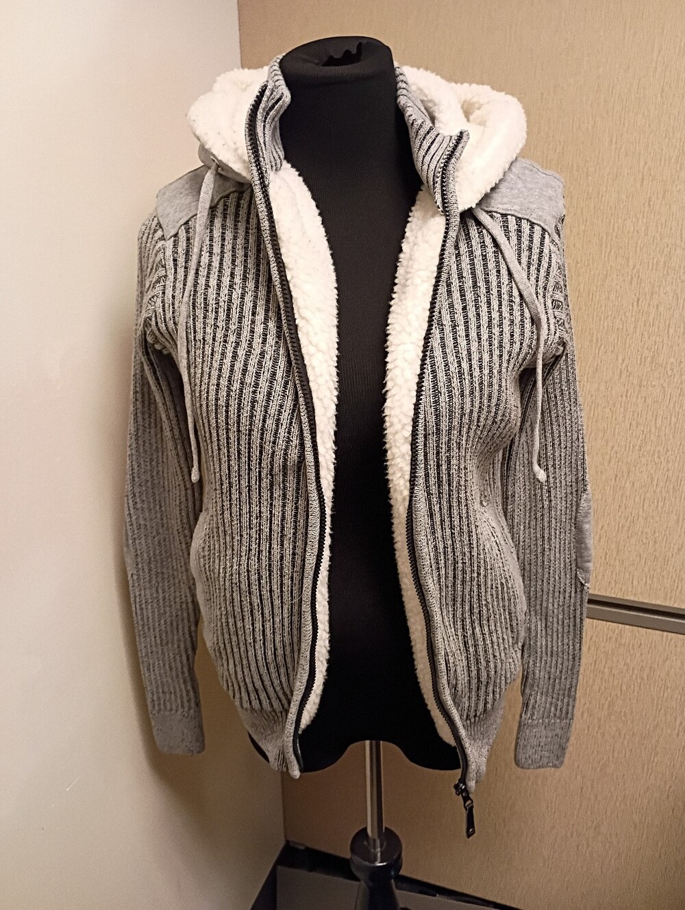 Pre-owned Benjamin Black Hooded Zip Sweater Size S..has some piling